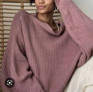 **MOVING SALE EVERYTHING MUST GO** Free People Emmy Mock Neck